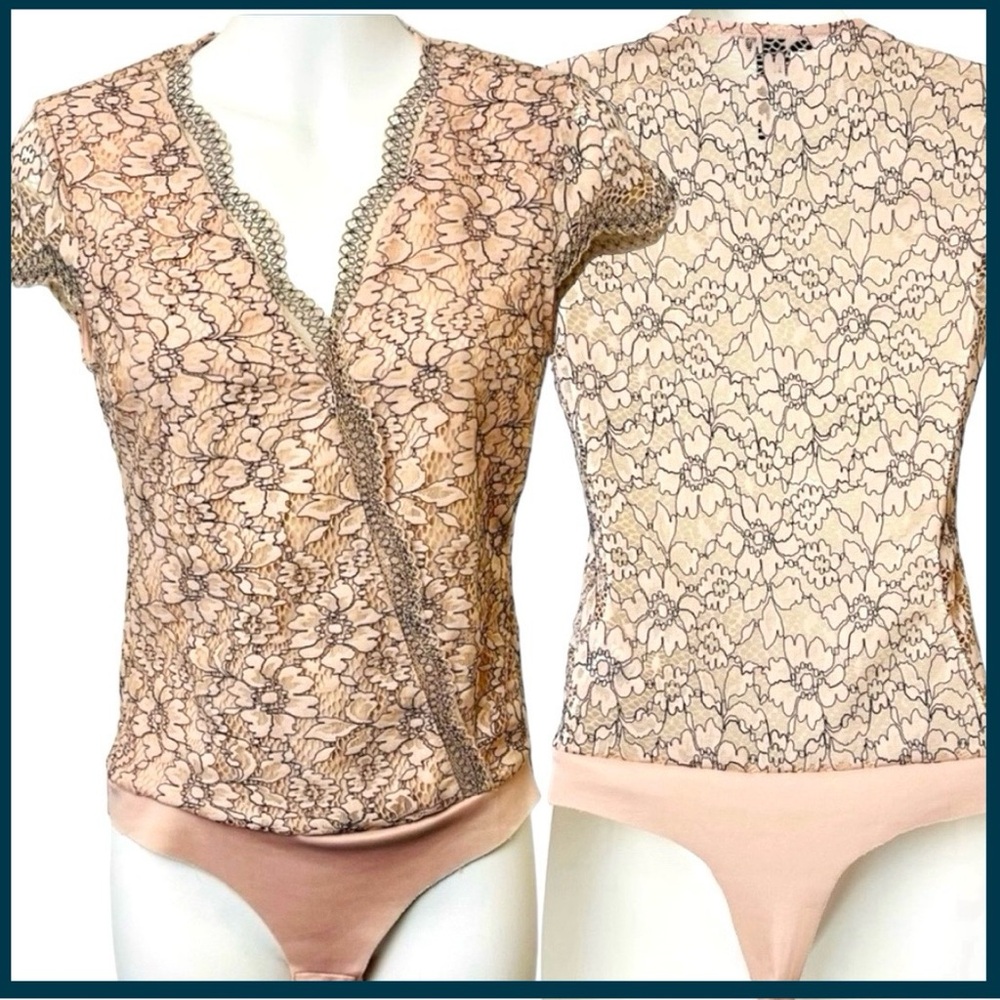 Dynamite Lace Bodysuit in Peach and Cream. Never worn.
